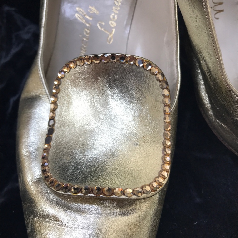 Vintage hand made Italian ladies heals - Picture 2 of 5